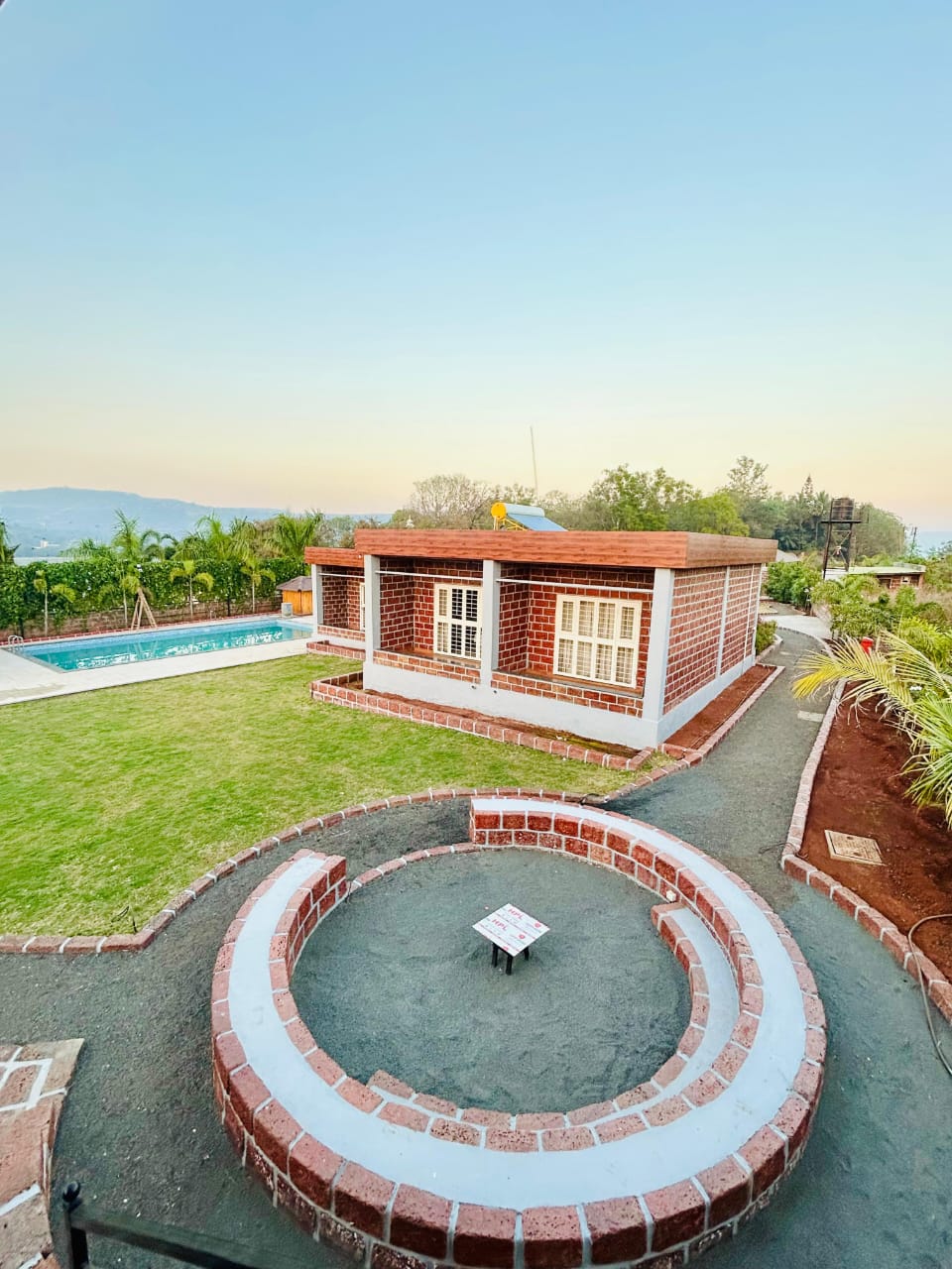 Palvi Resort courtyard