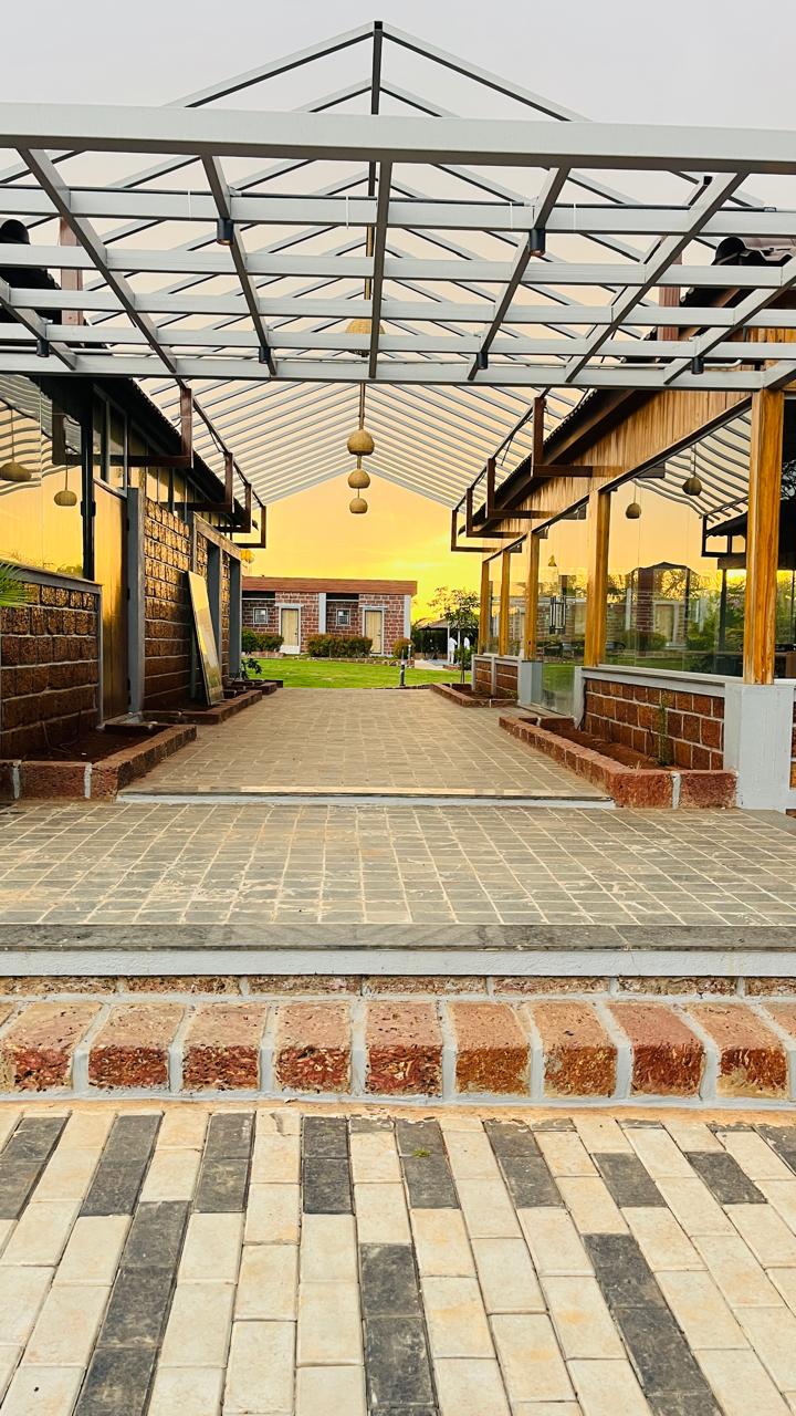 Palvi Resort pool and rooms